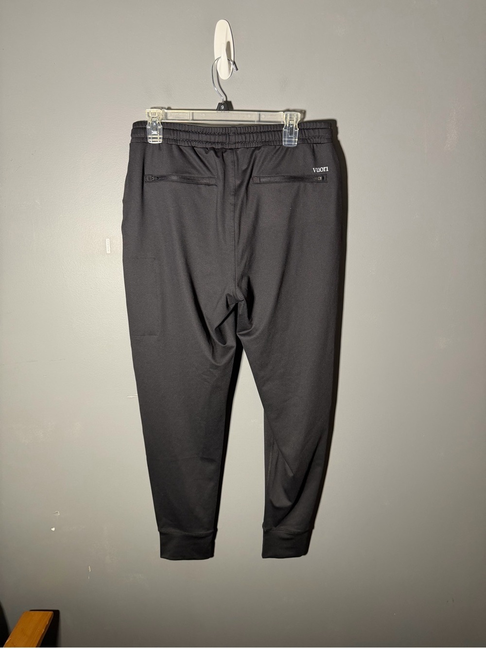 Vuori Sunday Performance Jogger Men’s Size Medium - Picture 3 of 5